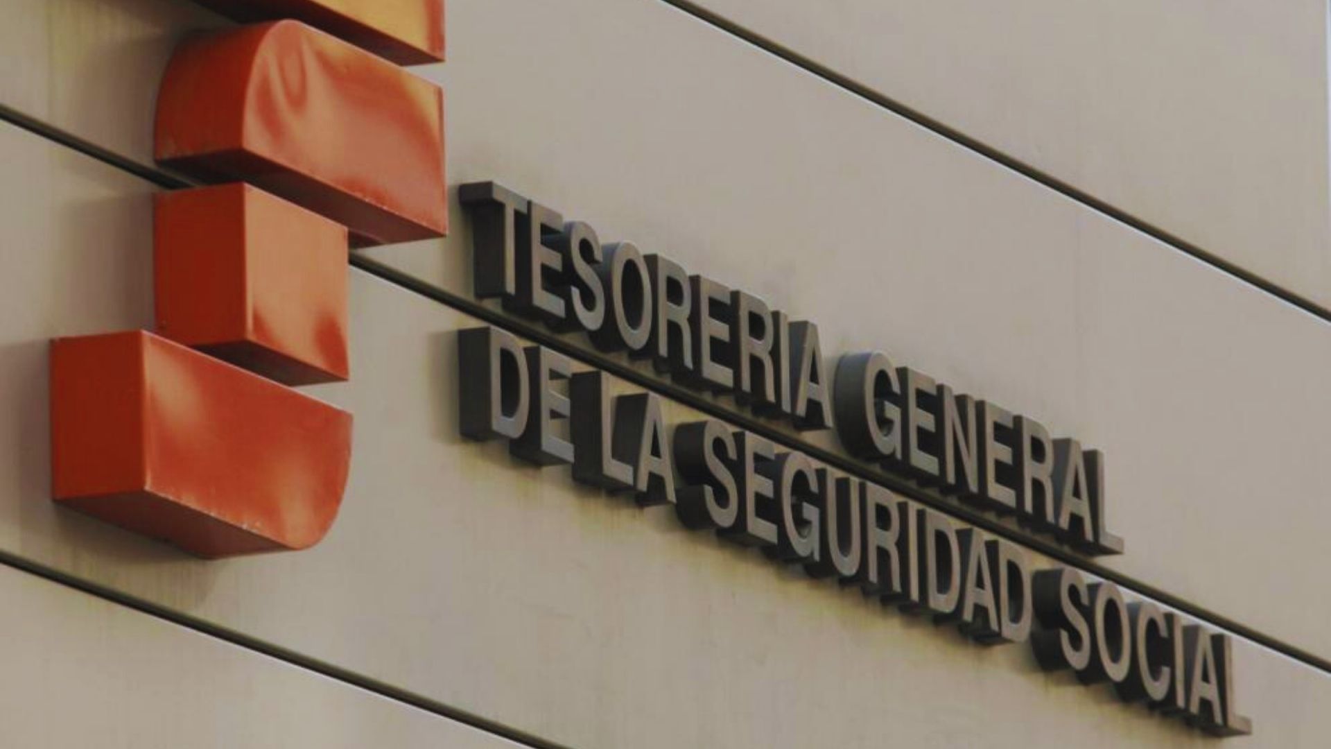 Un matrimonio zaragozano consigue el perdón de 52.000 euros que debía a la Seguridad Social - Javier Lagunas Abogados